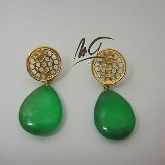Gold plated sterling silver earrings of an Asturian Pre-Romanesque lattice (Oviedo, 9th century) with a jade teardrop.